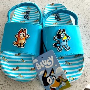 NWT Bluey sandals kids sz 13/1